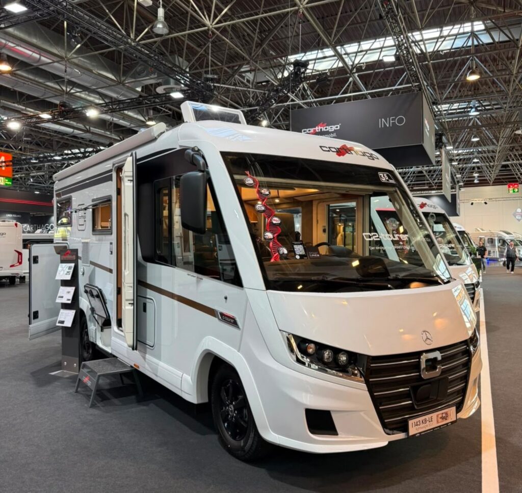Carthago C2-tourer 143 KB LE – vollintegriertes Wohnmobil, Außenansicht